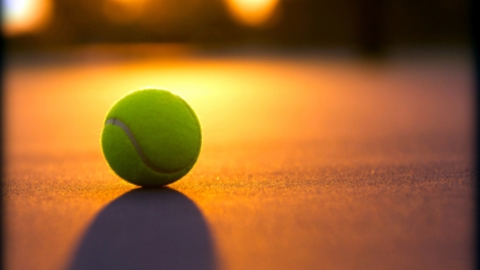 Tennisbal Zonsondergang 02 W